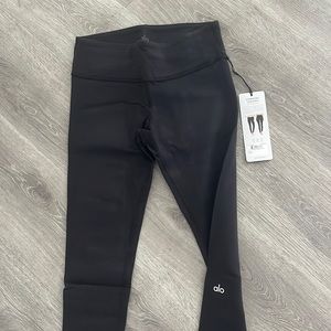 Alo yoga airbrush leggings size small black